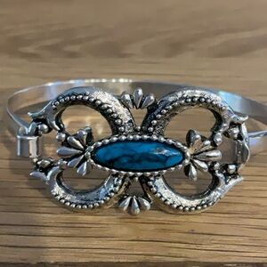 Vintage Sarah Coventry “BlueCloud” Design Silvertone Cuff Bracelet